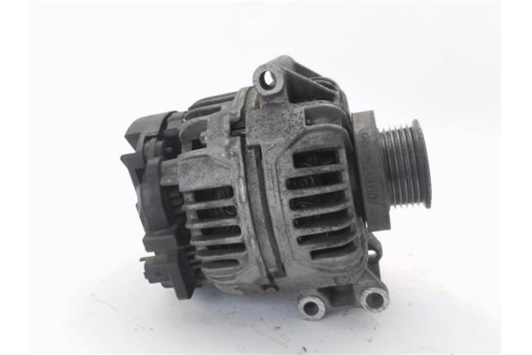 Recambio de alternador para renault clio ii (xbo) 1.4 75cv referencia OEM IAM 7700434899 124325031 