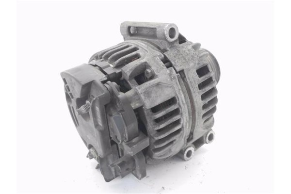 Recambio de alternador para renault clio ii (xbo) 1.4 75cv referencia OEM IAM 7700434899 124325031 