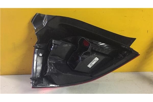 Recambio de piloto trasero derecho para renault megane ii (bm0/1_, cm0/1_) 1.5 dci referencia OEM IAM 89398189  
