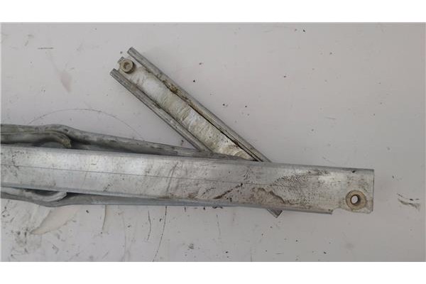 Recambio de mecanismo elevalunas delantero derecho para toyota avensis berlina (t25) 1.8 sol berlina (5-ptas) referencia OEM IAM