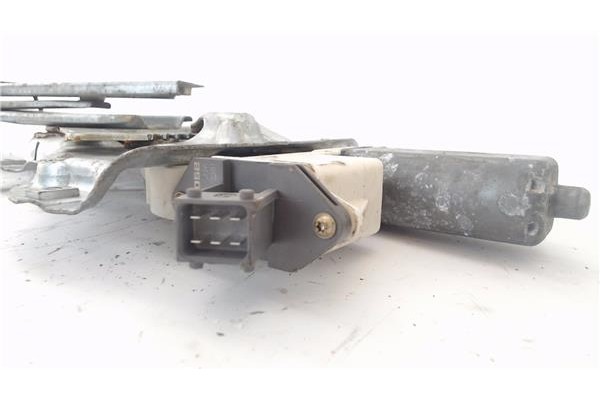 Recambio de mecanismo elevalunas delantero derecho para toyota avensis berlina (t25) 1.8 sol berlina (5-ptas) referencia OEM IAM