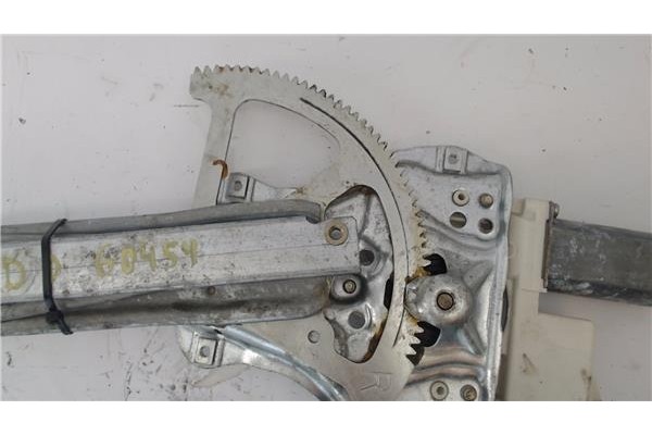 Recambio de mecanismo elevalunas delantero derecho para toyota avensis berlina (t25) 1.8 sol berlina (5-ptas) referencia OEM IAM