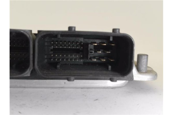 Recambio de centralita para seat ibiza (6l1) 1.9 tdi referencia OEM IAM 038906019HT 281010947  Recambio de centralita para seat ibiza (6l1) 1.9 tdi referencia OEM IAM 038906019HT 281010947