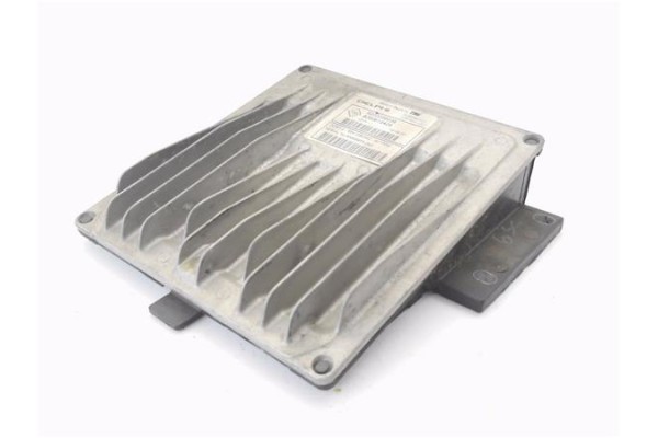 Recambio de centralita para renault megane ii (bm0/1_, cm0/1_) 1.5 dci referencia OEM IAM 8200399038 R0410B034C 