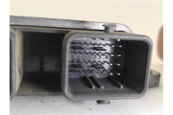 Recambio de centralita para renault megane ii (bm0/1_, cm0/1_) 2.0 16v (bm0u, cm0u) referencia OEM IAM 8200298463 215841533B1 