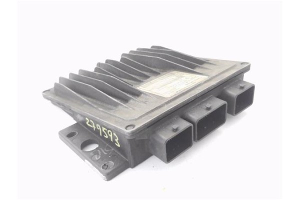 Recambio de centralita para renault clio ii (xbo) 1.5d dci 65cv referencia OEM IAM 8200331477 R0410B027C 
