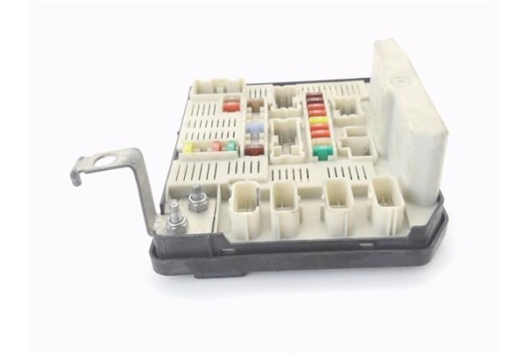 Recambio de caja fusibles/rele para renault kangoo ii (f/kw0) 1.5 dci (kw0c, kw0f) referencia OEM IAM 8200451902 USMX61  Recambio de caja fusibles/rele para renault kangoo ii (f/kw0) 1.5 dci (kw0c, kw0f) referencia OEM IAM 8200451902 USMX61