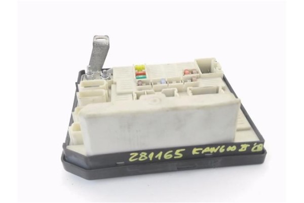 Recambio de caja fusibles/rele para renault kangoo ii (f/kw0) 1.5 dci (kw0c, kw0f) referencia OEM IAM 8200451902 USMX61  Recambio de caja fusibles/rele para renault kangoo ii (f/kw0) 1.5 dci (kw0c, kw0f) referencia OEM IAM 8200451902 USMX61