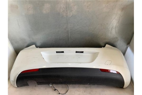 Recambio de paragolpes trasero para opel astra j 1.6 referencia OEM IAM   