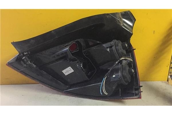 Recambio de piloto trasero izquierdo para renault megane ii (bm0/1_, cm0/1_) 1.5 dci referencia OEM IAM 8200073236  6K5953049C ,