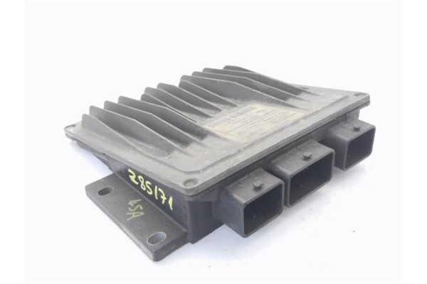 Recambio de centralita para renault clio ii (xbo) 1.5d dci 80cv referencia OEM IAM 8200212348 R0410C039A 