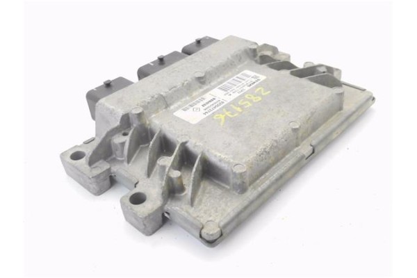 Recambio de centralita para renault clio ii (xbo) 1.2 16v 75cv referencia OEM IAM 8200473744 S120201109A 