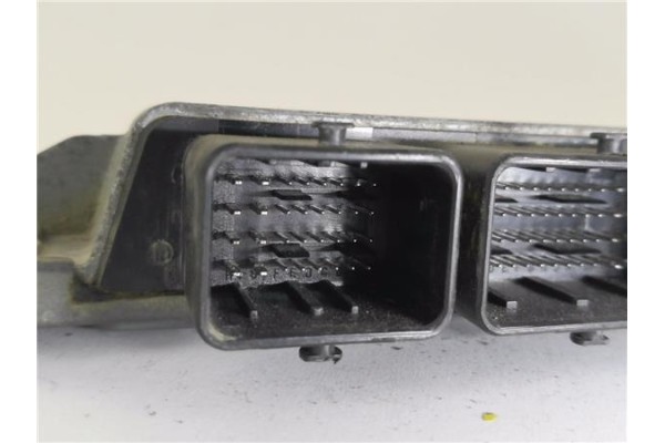 Recambio de centralita para renault clio ii (xbo) 1.2 16v 75cv referencia OEM IAM 8200473744 S120201109A 