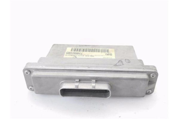 Recambio de centralita para renault 19 ii chamade (l53_) 1.4 referencia OEM IAM 7700861413 7700865809 