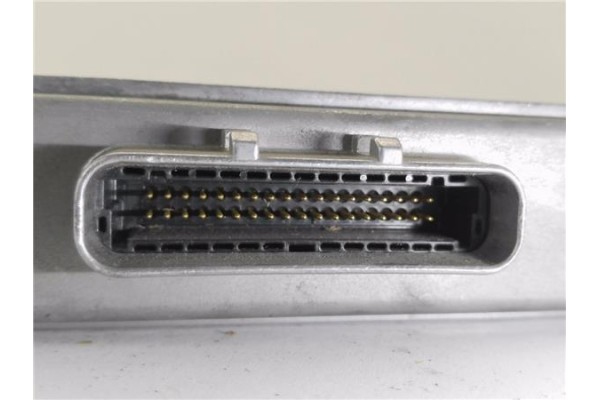 Recambio de centralita para renault 19 ii chamade (l53_) 1.4 referencia OEM IAM 7700861413 7700865809 