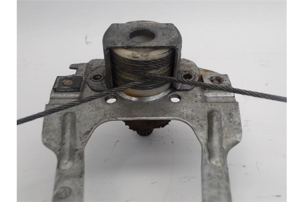 Recambio de elevalunas manual trasero derecho para mercedes-benz 190 e lim. (bm 201) referencia OEM IAM A2017300846  