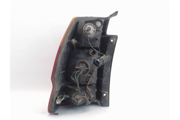 Recambio de piloto trasero derecho para mitsubishi montero (v20/v40) referencia OEM IAM MB831086  