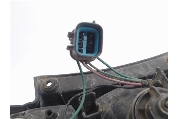 Recambio de piloto trasero derecho para mitsubishi montero (v20/v40) referencia OEM IAM MB831086  