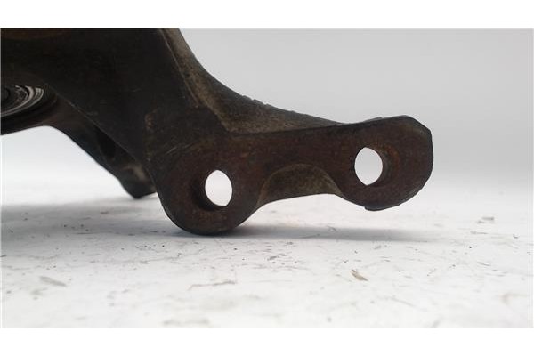 Recambio de mangueta delantero derecha para renault kangoo i (f/kc0) referencia OEM IAM 8200150223  