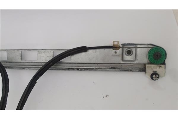 Recambio de mecanismo elevalunas delantero izquierdo para renault master iii combi 2.3 l1h1 3,0t referencia OEM IAM 12800103  