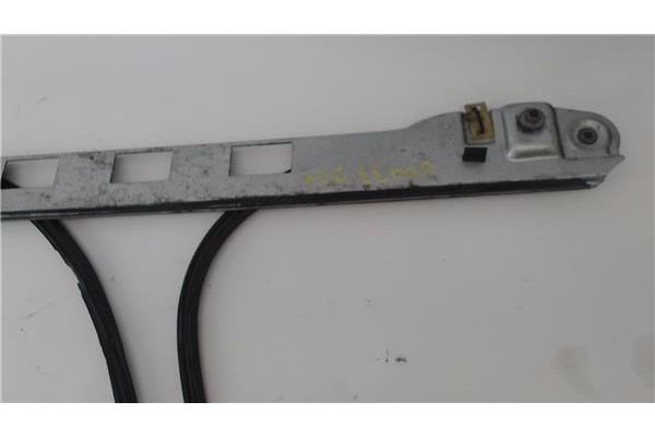 Recambio de mecanismo elevalunas delantero izquierdo para renault master iii combi 2.3 l1h1 3,0t referencia OEM IAM 12800103  