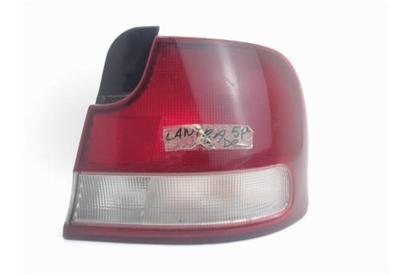Recambio de piloto trasero derecho para hyundai lantra (j1) referencia OEM IAM 9240228520  