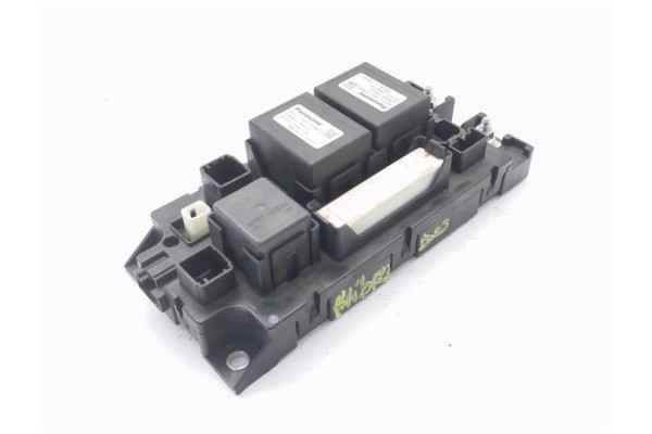 Recambio de caja fusibles/rele para toyota prius (zvw30) 1.8 advance referencia OEM IAM 71405539  