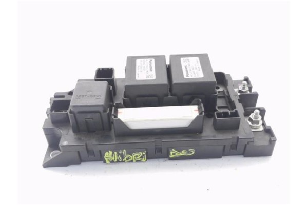 Recambio de caja fusibles/rele para toyota prius (zvw30) 1.8 advance referencia OEM IAM 71405539  