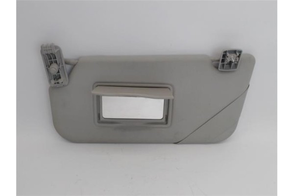 Recambio de piloto trasero izquierdo para hyundai h-1 van 2.5 furgón con portón referencia OEM IAM 924014A0  