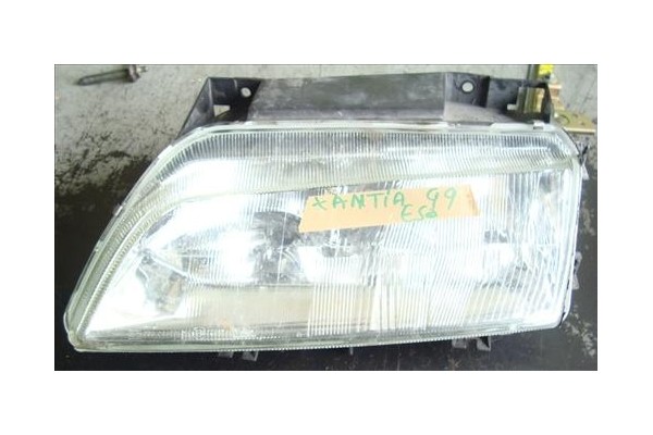 Recambio de faro delantero izquierdo para citroen xantia berlina (1998) 2.0 hdi 109 referencia OEM IAM   