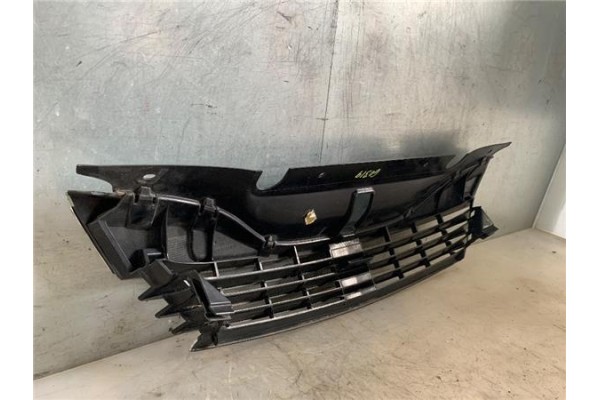 Recambio de rejilla paragolpes delantero para renault laguna ii (xgo) 1.9d dci (120) referencia OEM IAM 8200012581  