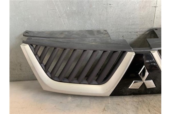 Recambio de rejilla capo para mitsubishi outlander (cw0) 2.0 di-d intense referencia OEM IAM 7450A037ZZ  