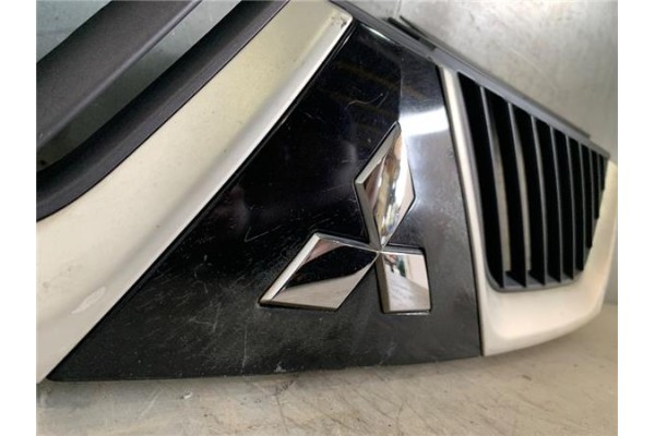 Recambio de rejilla capo para mitsubishi outlander (cw0) 2.0 di-d intense referencia OEM IAM 7450A037ZZ  