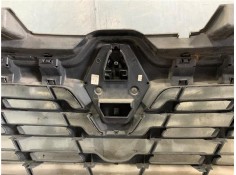 Recambio de rejilla paragolpes delantero para renault master iii combi 2.3 l1h1 3,0t referencia OEM IAM 623102803R  