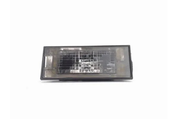 Recambio de piloto matricula trasero derecho para renault laguna iii berlina 2.0 dci (bt01, bt0e, bt0k) referencia OEM IAM 82004