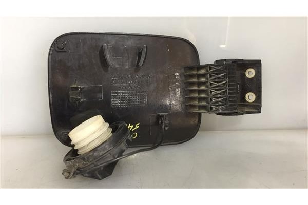 Recambio de tapa exterior combustible para kia carens (rs) 2.0 crdi referencia OEM IAM 0K2FA42410  