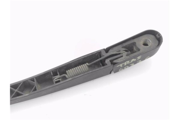 Recambio de brazo limpiaparabrisas trasero para peugeot 307 break/ sw (s2) 1.6 d-sign referencia OEM IAM 9636279777 6429T8 