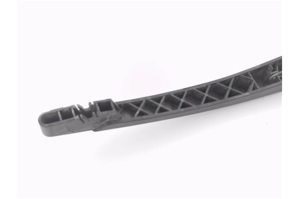Recambio de brazo limpiaparabrisas trasero para peugeot 307 break/ sw (s2) 1.6 d-sign referencia OEM IAM 9636279777 6429T8 