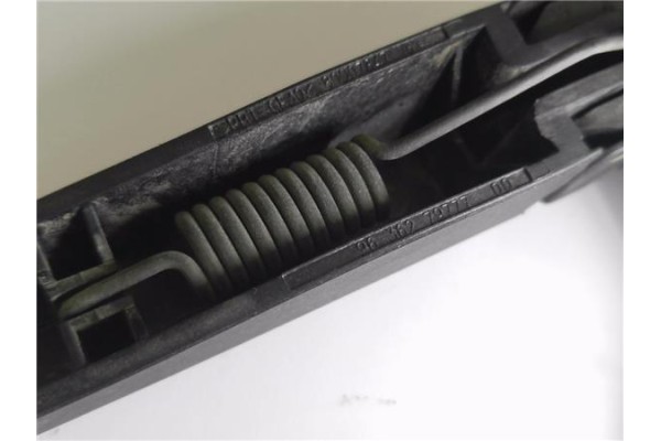 Recambio de brazo limpiaparabrisas trasero para peugeot 307 break/ sw (s2) 1.6 d-sign referencia OEM IAM 9636279777 6429T8 