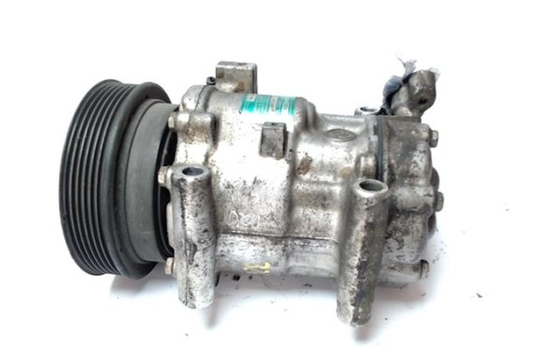 Recambio de compresor aire acond. para renault kangoo ii (f/kw0) 1.5 dynamique referencia OEM IAM 8200315744 CGB51-0079 77002738
