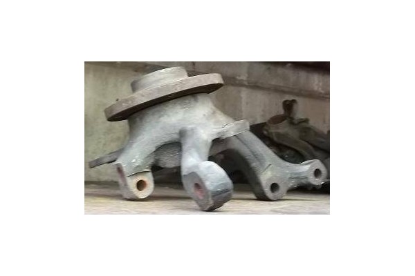 Recambio de mangueta delantero izquierda para volkswagen passat berlina (3a2) 1.8 referencia OEM IAM   