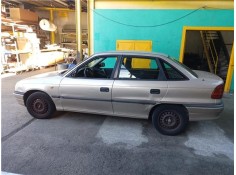 opel astra f berlina del año 1997