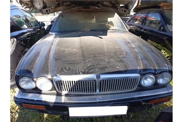 Recambio de paragolpes delantero para jaguar xj6/12 3.2 xj sport referencia OEM IAM    Recambio de paragolpes delantero para jaguar xj6/12 3.2 xj sport referencia OEM IAM