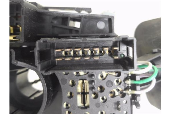 Recambio de mando intermitencia para renault clio ii fase ii (b/cb0) 1.5 pack dynamique referencia OEM IAM 7701047552   Recambio de mando intermitencia para renault clio ii fase ii (b/cb0) 1.5 pack dynamique referencia OEM IAM 7701047552