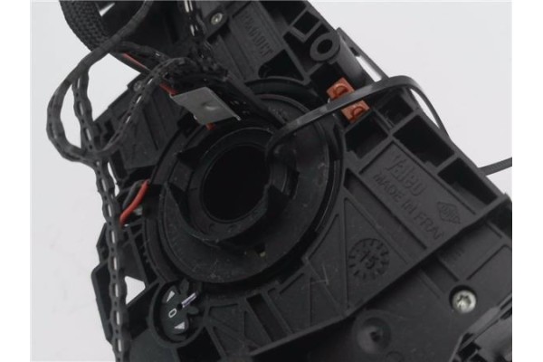 Recambio de mando intermitencia para renault clio ii fase ii (b/cb0) 1.5 pack dynamique referencia OEM IAM 7701047552   Recambio de mando intermitencia para renault clio ii fase ii (b/cb0) 1.5 pack dynamique referencia OEM IAM 7701047552