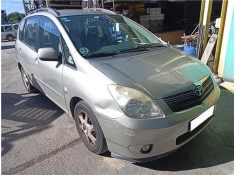 toyota corolla verso (e12) del año 2003