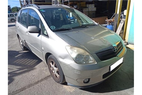 toyota corolla verso (e12) del año 2003