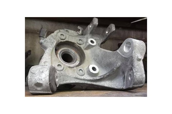 Recambio de mangueta trasero derecha para audi a6 berlina (4f2) 3.0 tdi referencia OEM IAM   