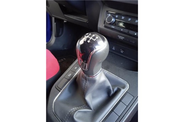 Recambio de pomo palanca cambio para seat ibiza (kj1) 1.0 style referencia OEM IAM    Recambio de pomo palanca cambio para seat ibiza (kj1) 1.0 style referencia OEM IAM