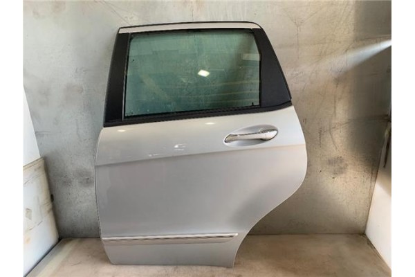 Recambio de puerta trasero izquierda para mercedes-benz clase a (bm 169) 1.7 a 170 (169.032) referencia OEM IAM A1697301905   Recambio de puerta trasero izquierda para mercedes-benz clase a (bm 169) 1.7 a 170 (169.032) referencia OEM IAM A1697301905